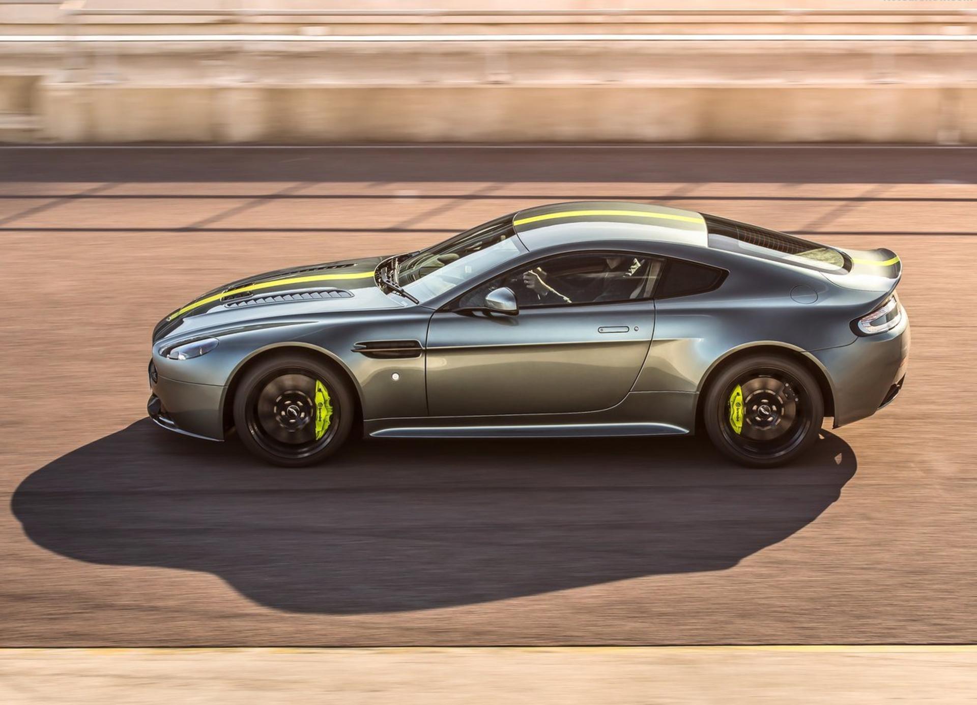 Aston Martin Vantage AMR  2018 