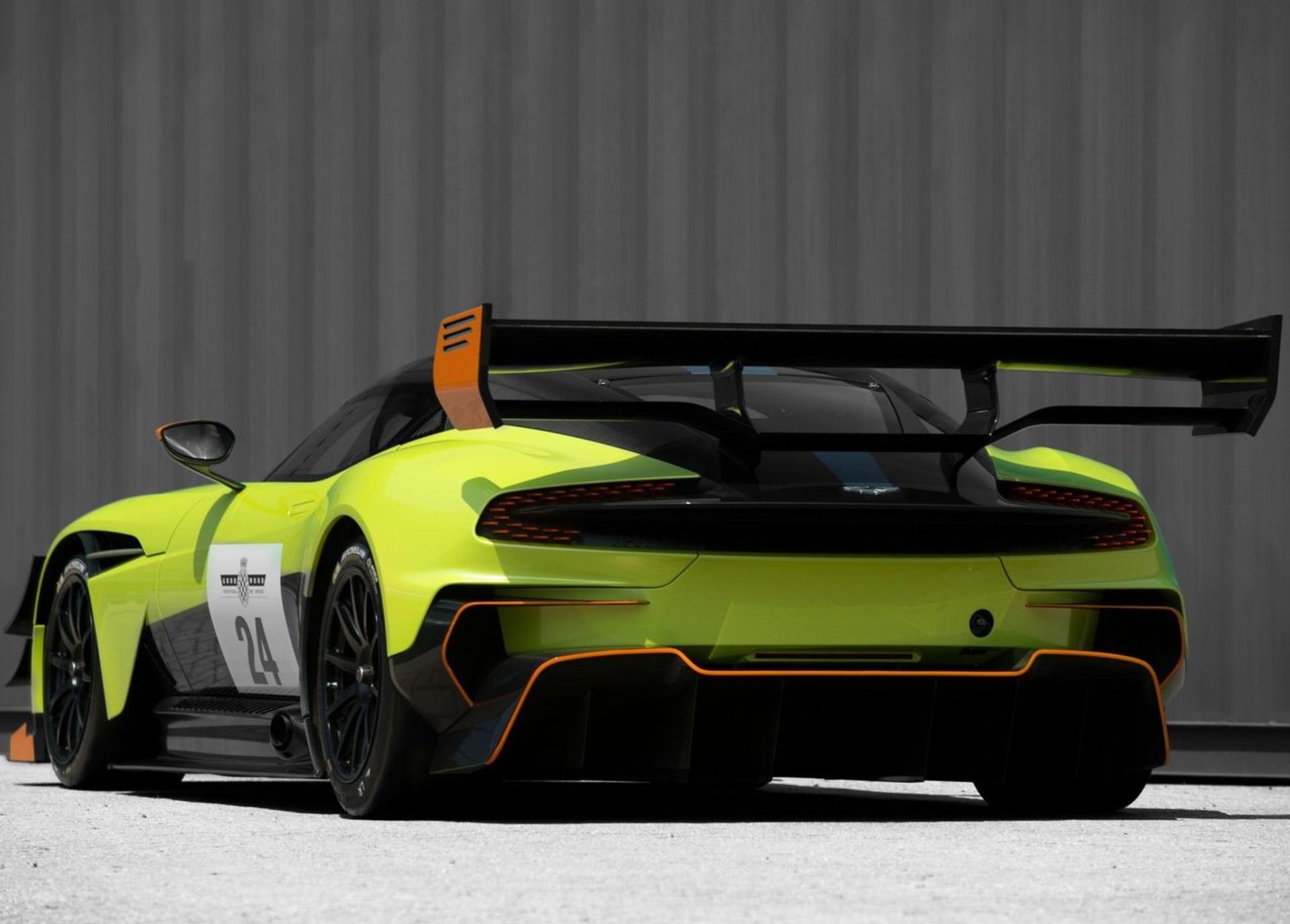 Aston Martin Vulcan AMR Pro