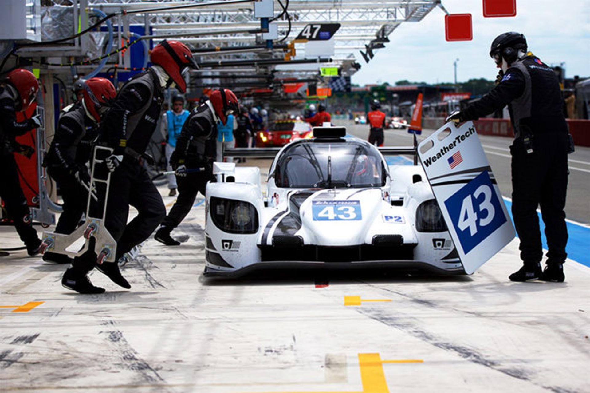 مسابقه اتومبیلرانی لمانز LEMANS