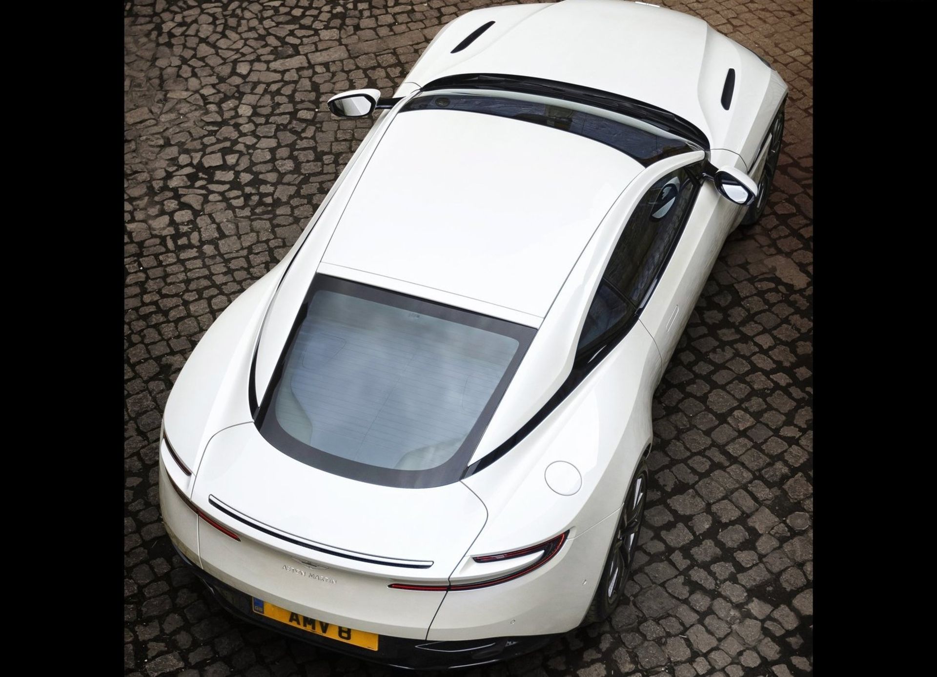 استون مارتین AMG