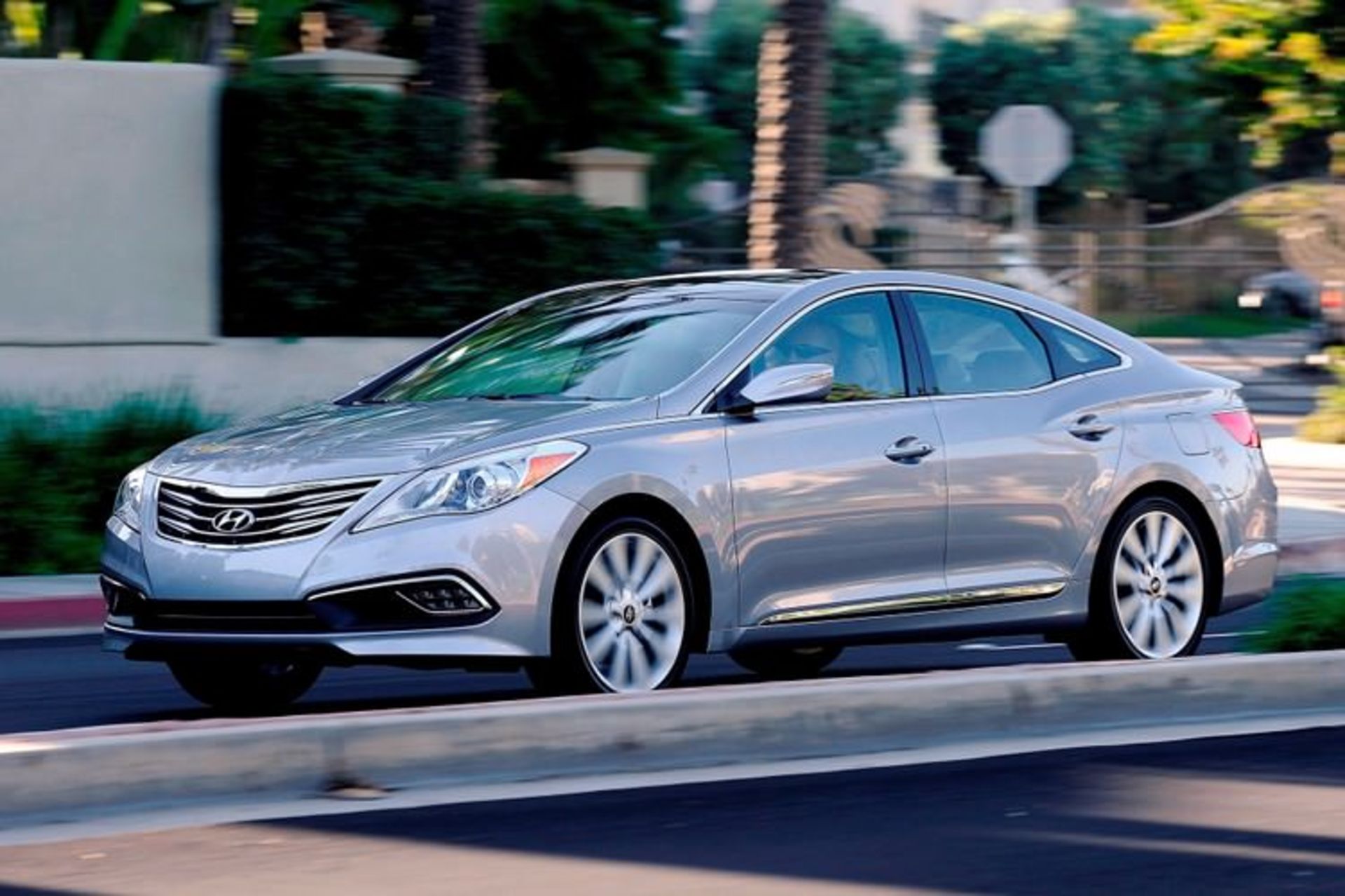 هیوندای آزرا