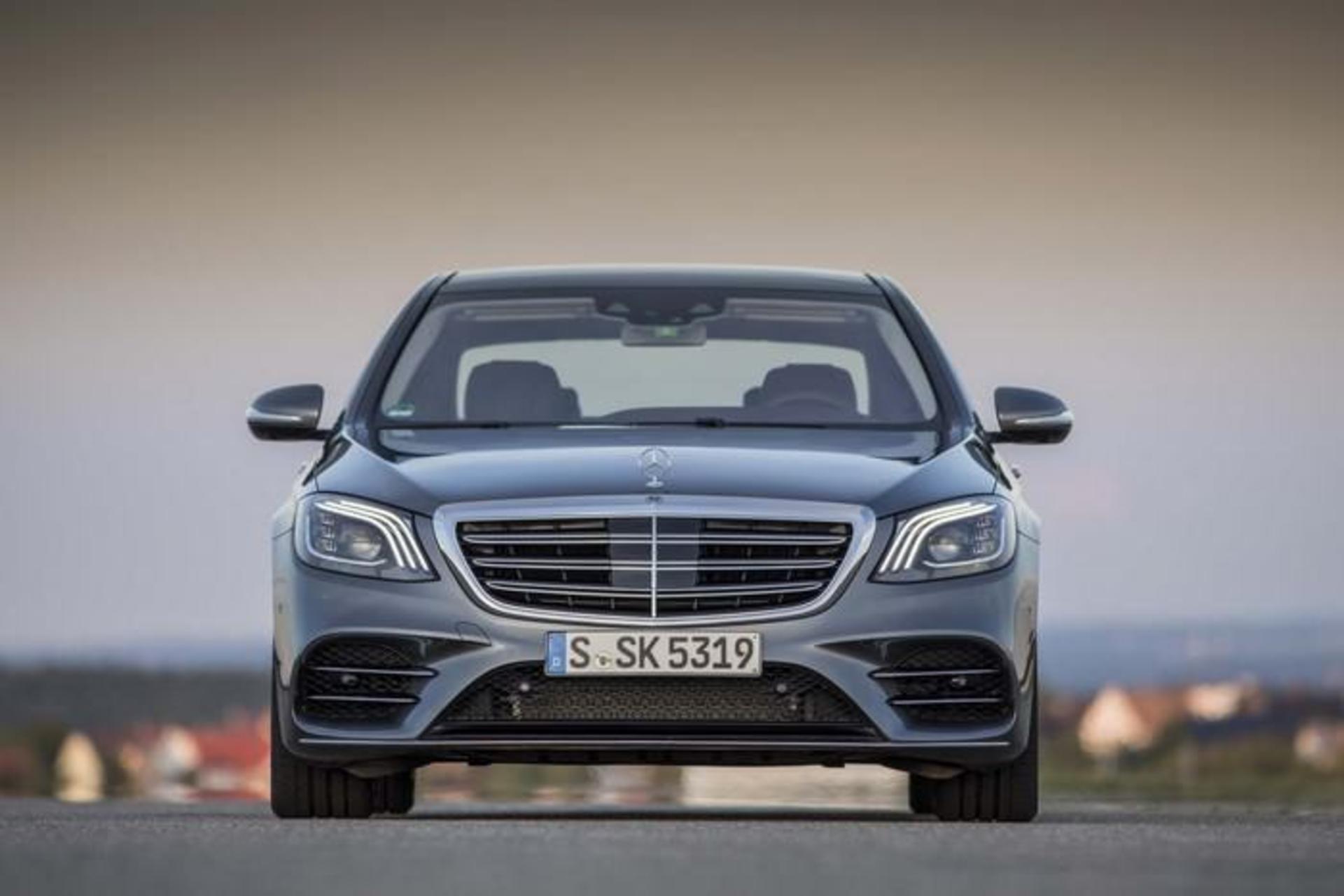 مرسدس بنز S500