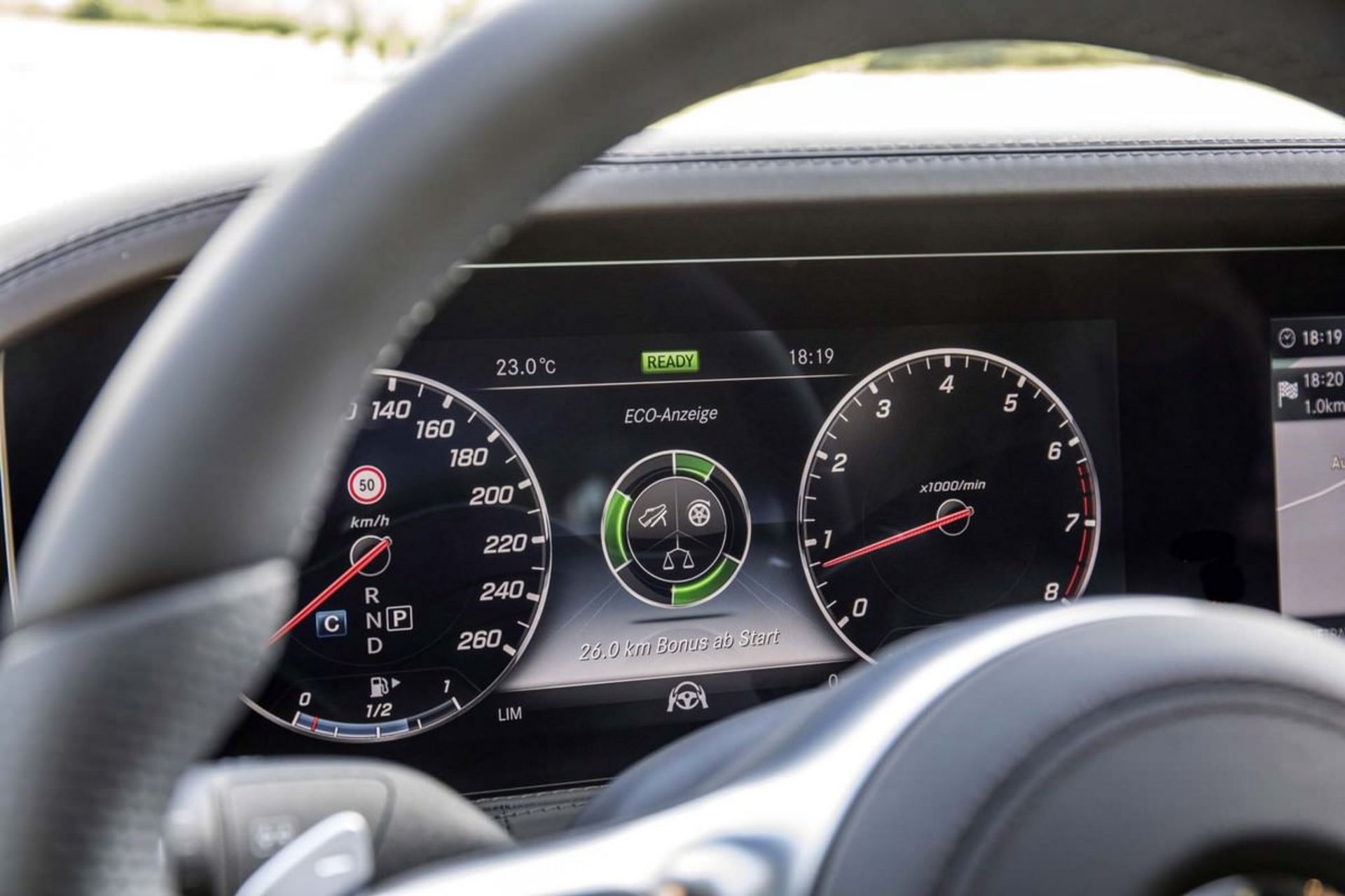 مرسدس بنز S500