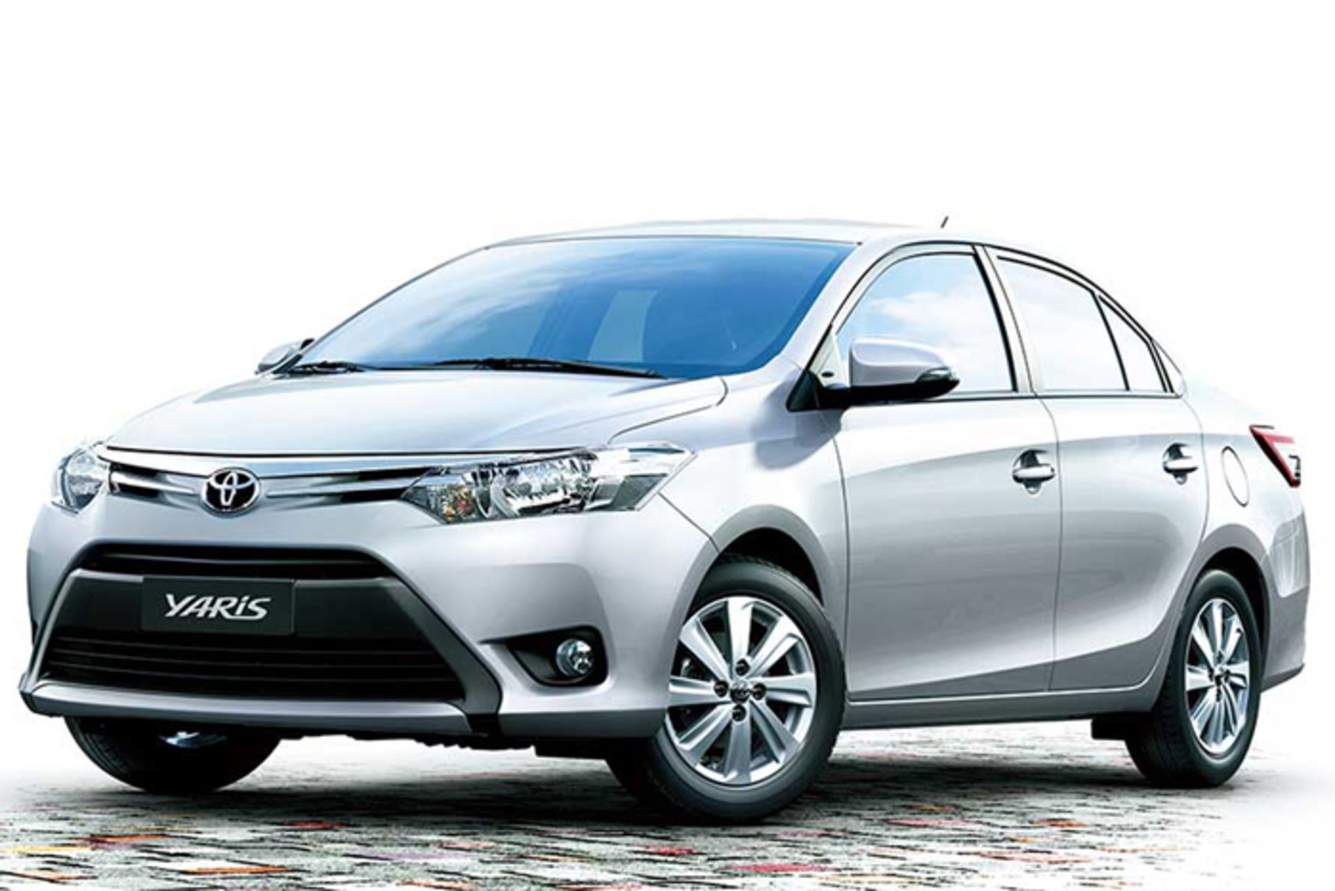 تویوتا یاریس