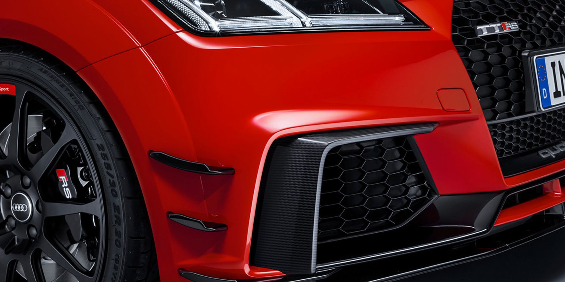بسته ارتقای خودروهای آئودی TT و R8