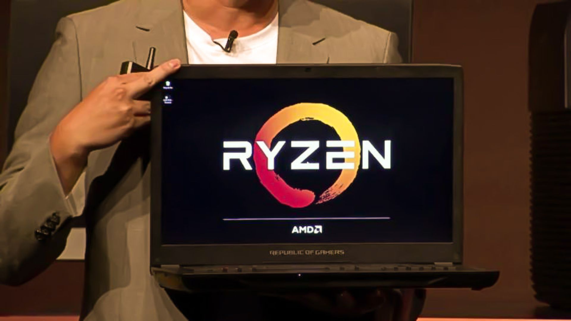 ASUS-ROG-STRIX-GL702ZC-