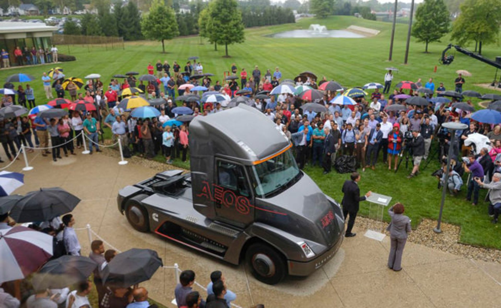 کامیونت برقی کامینز