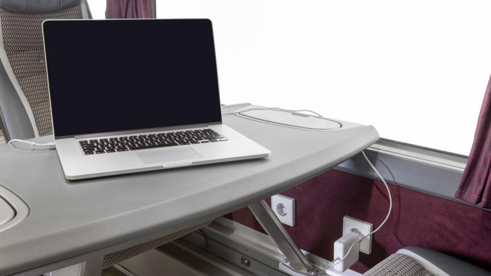 اتوبوس دوطبقه سترا