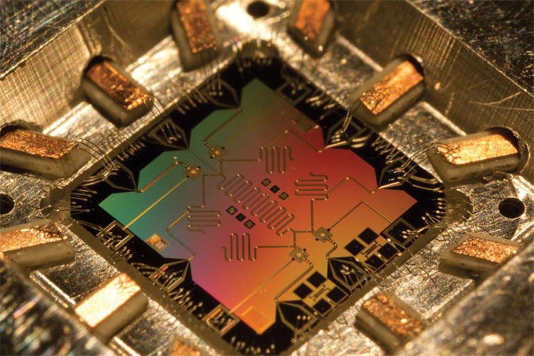 کامپیوتر کوانتومی/ quantom computer