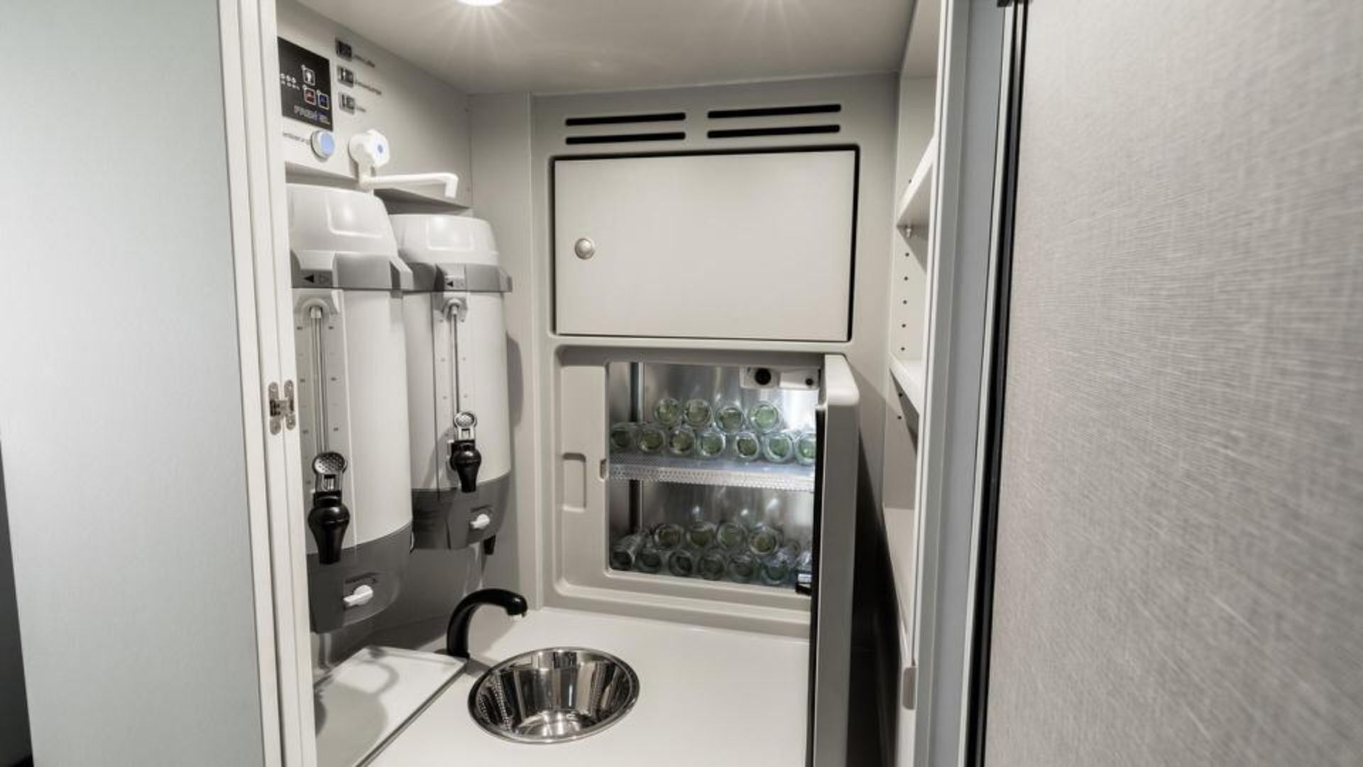 اتوبوس دوطبقه سترا