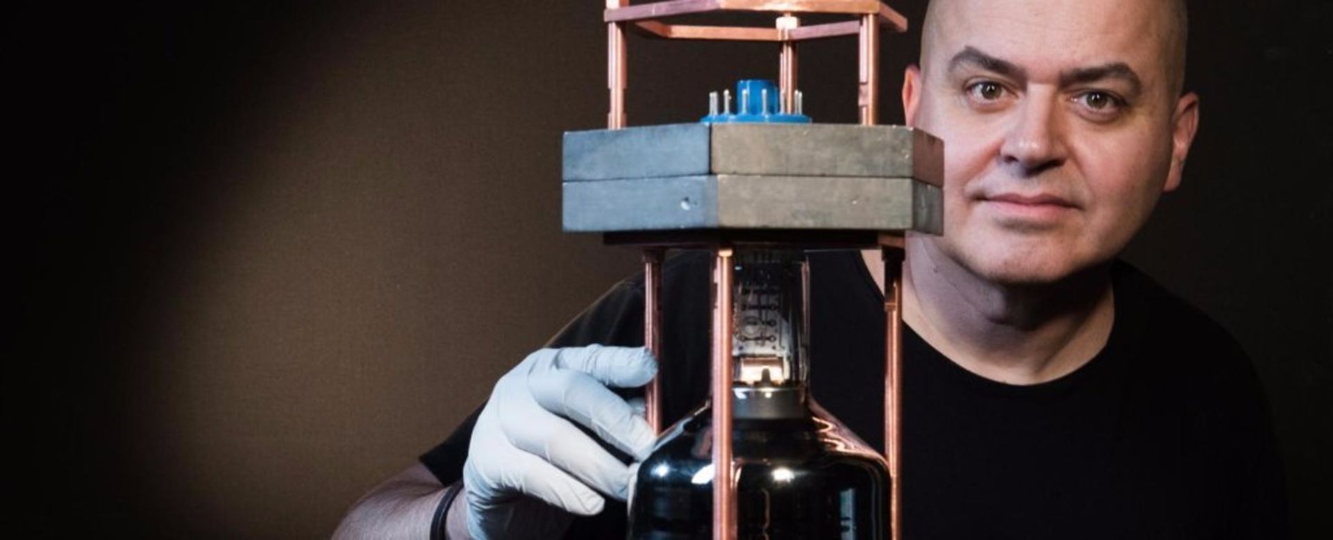 آشکارساز نوترینو