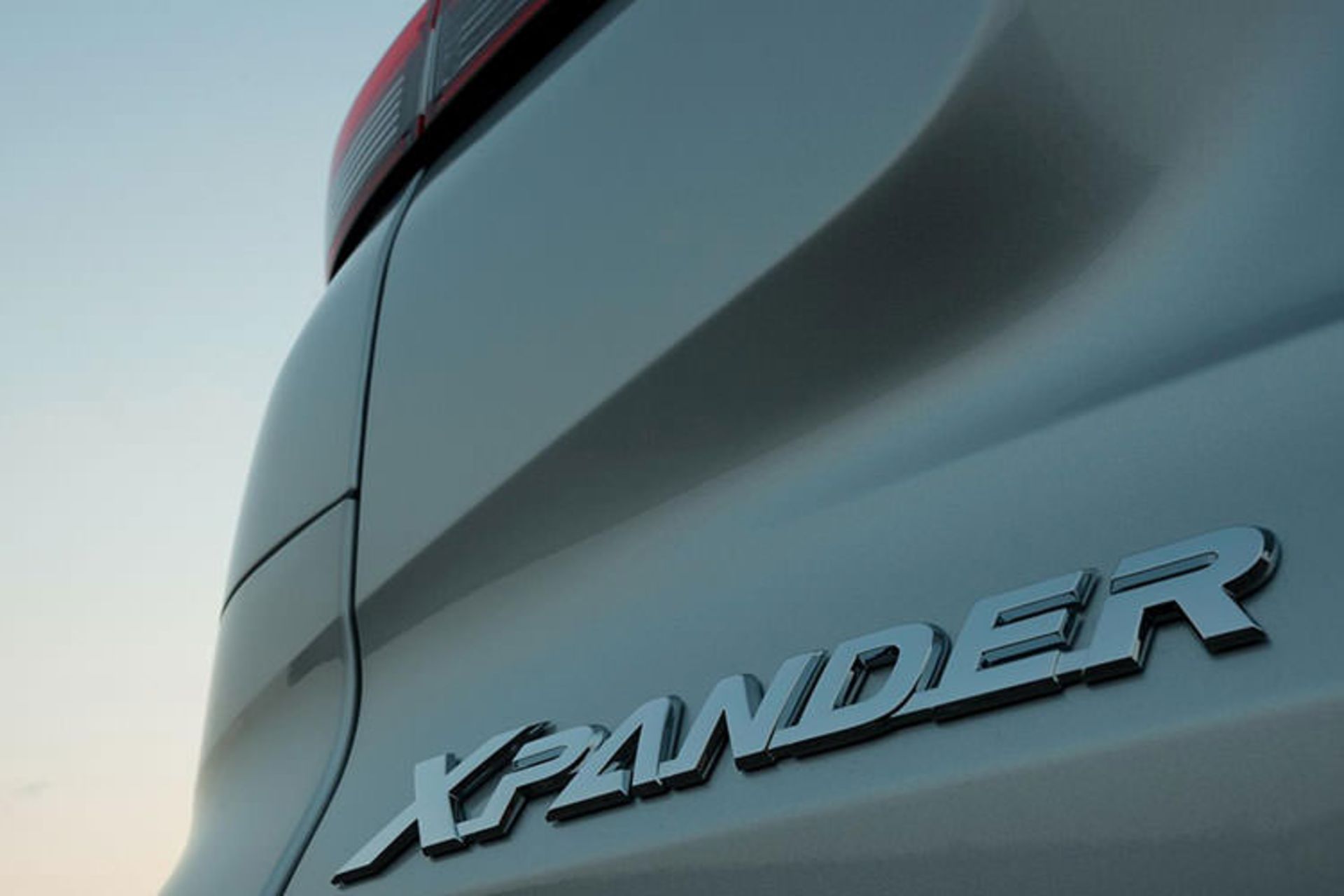 میتسوبیشی XpANDER