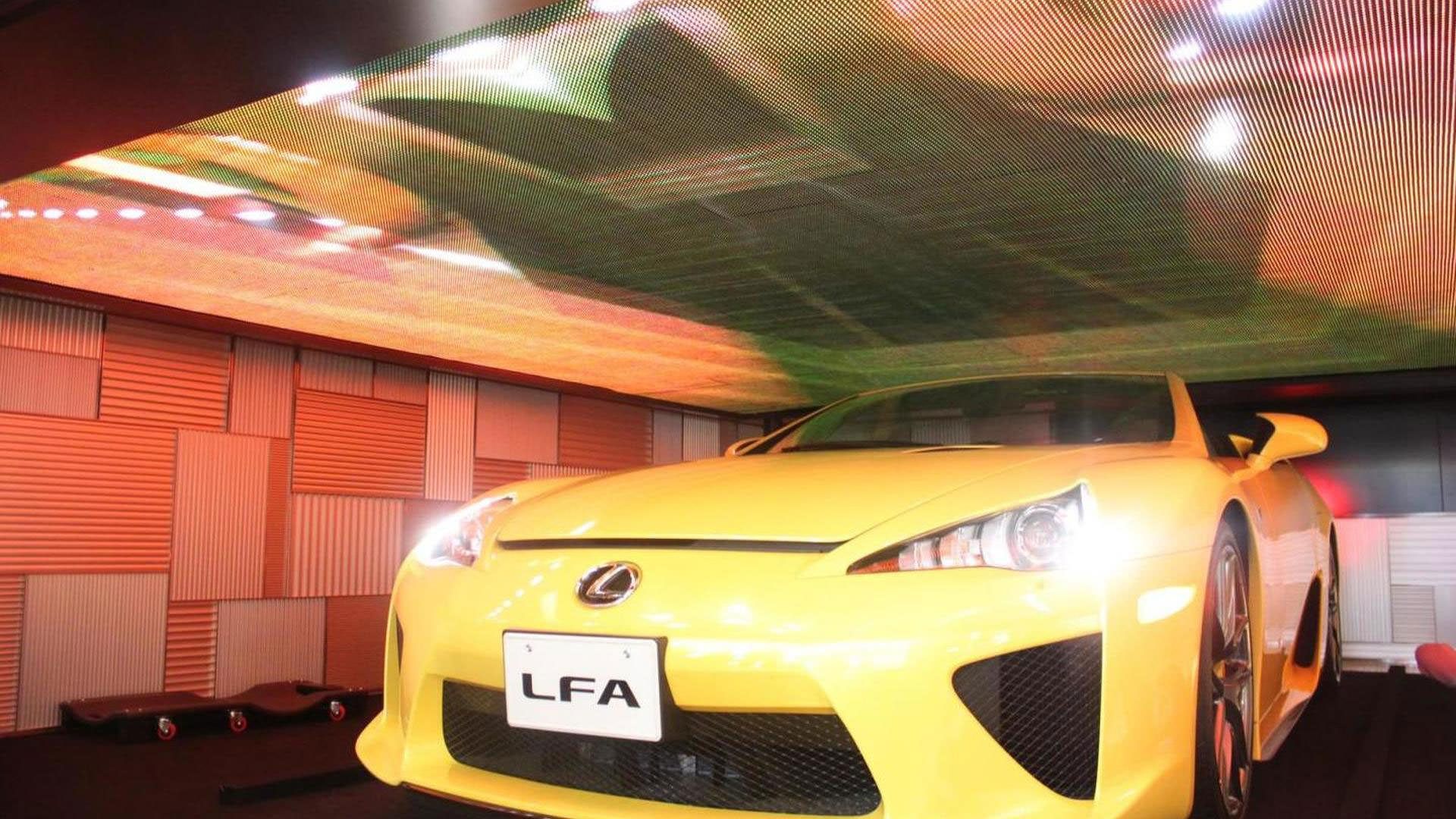 لکسوس LFA