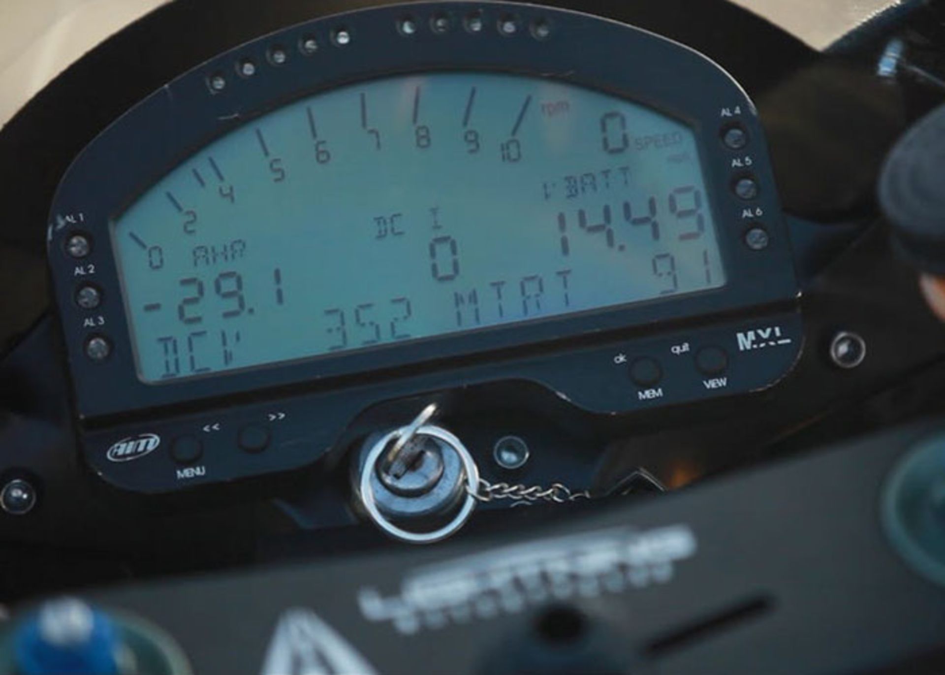 لایتنینگ LS-218