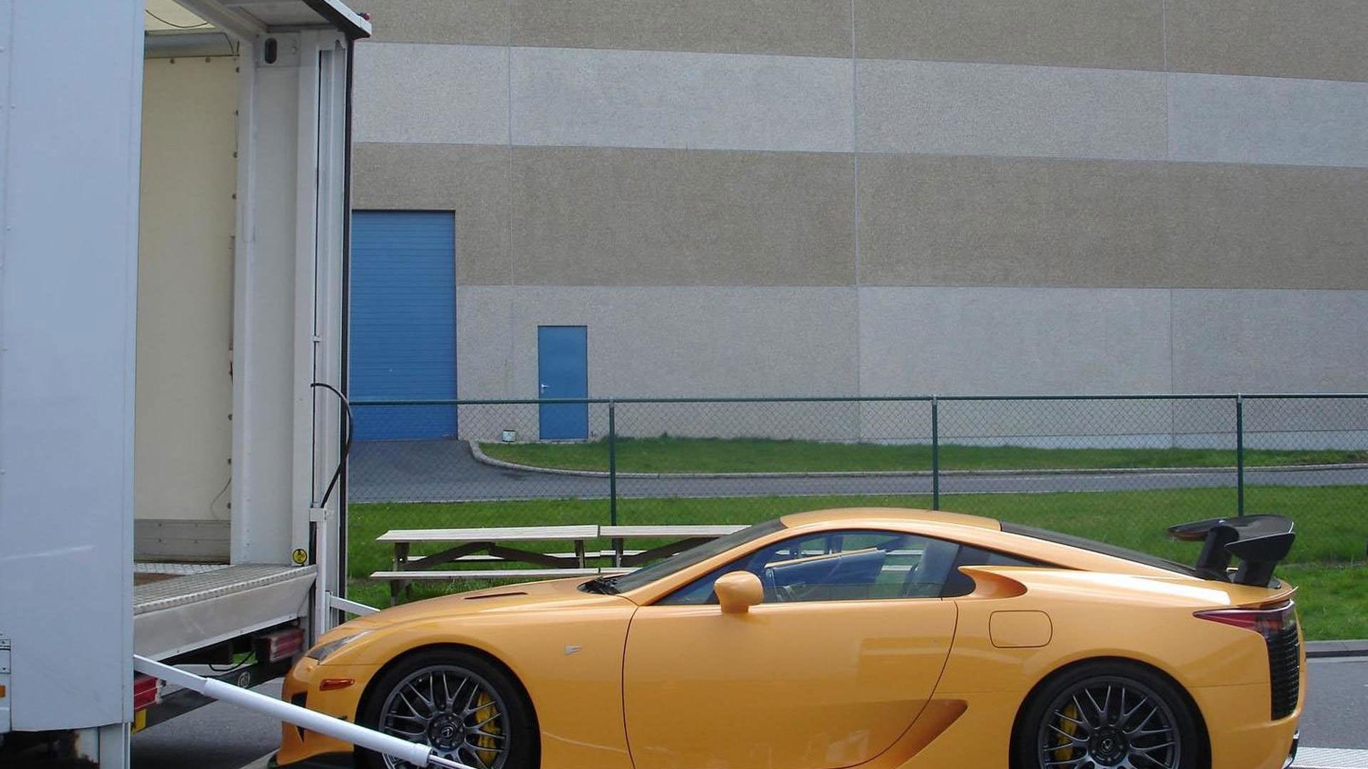 لکسوس LFA
