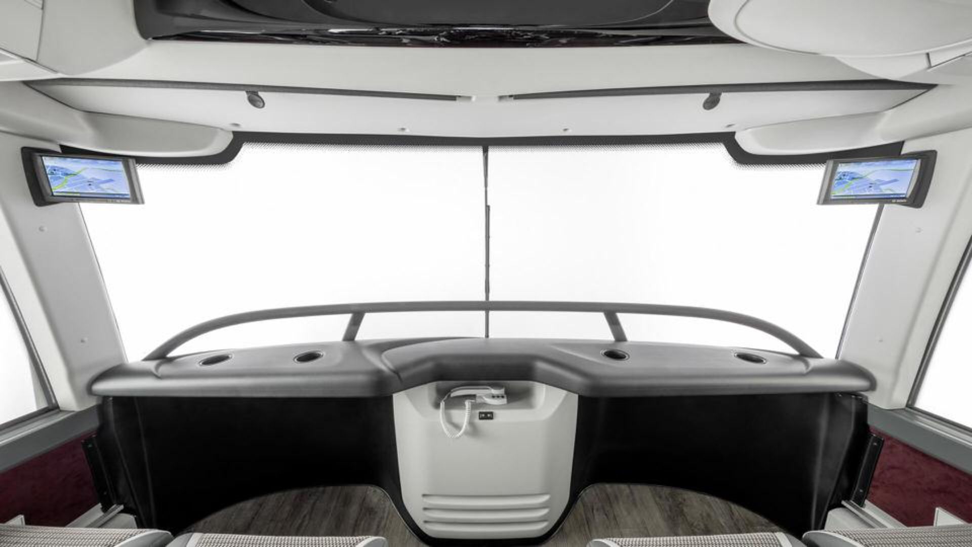 اتوبوس دوطبقه سترا