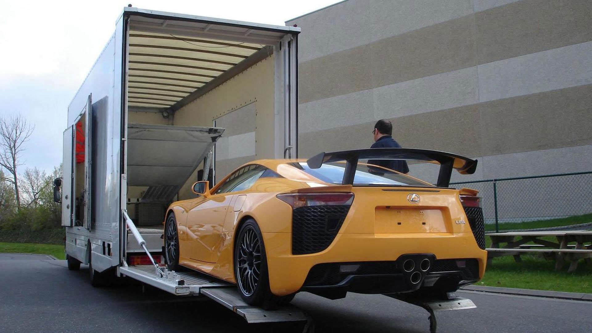 لکسوس LFA