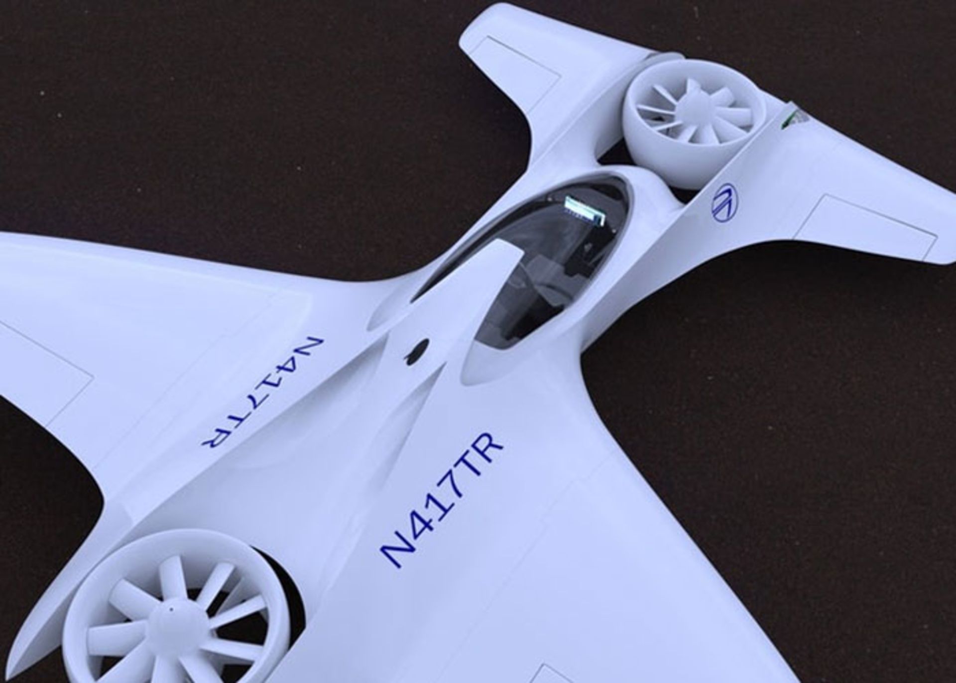 خودروی پرنده دلورین DR-7