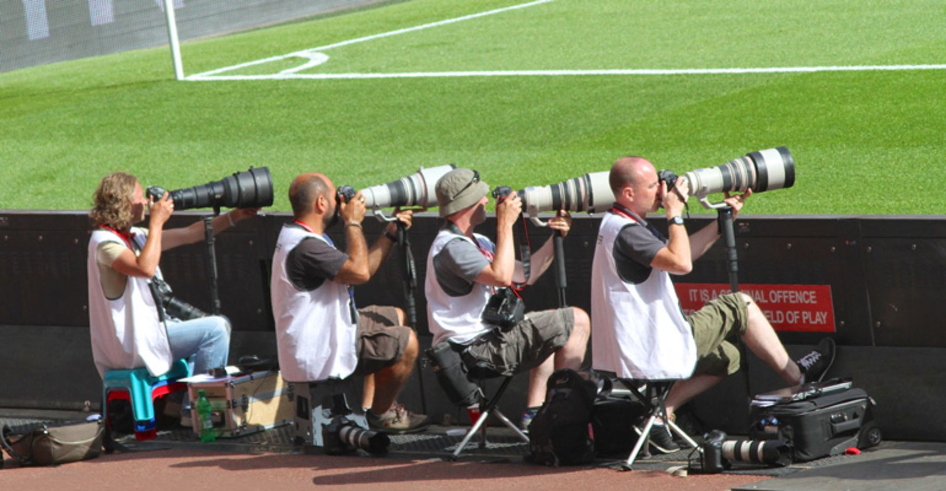 لنز تله فوتو