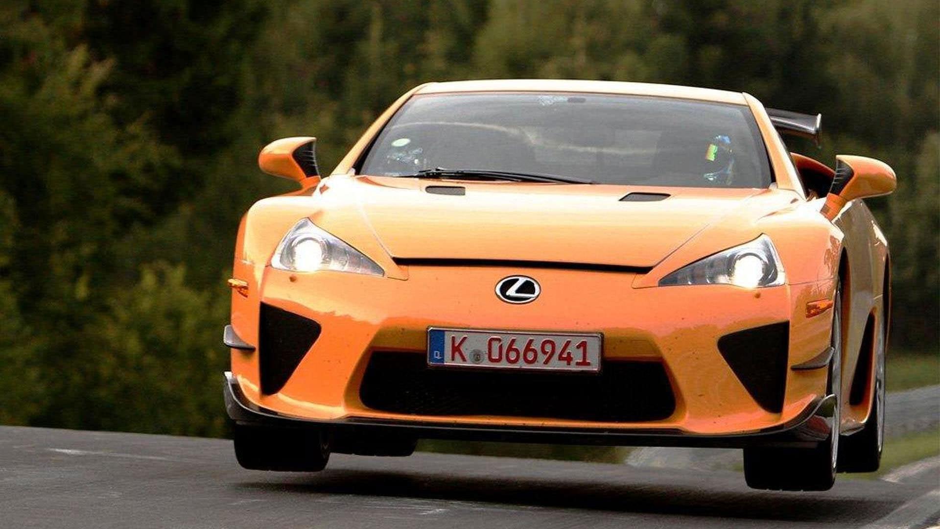لکسوس LFA