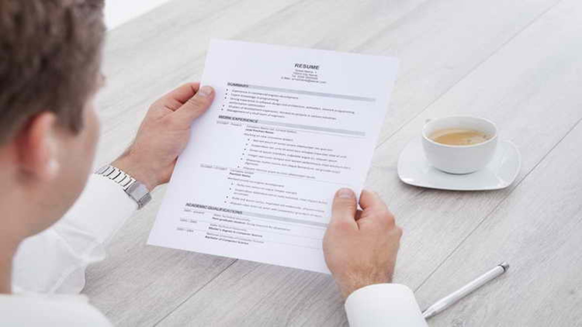 The Only Circumstances When You Should Leave A Job Out Of Your Resume