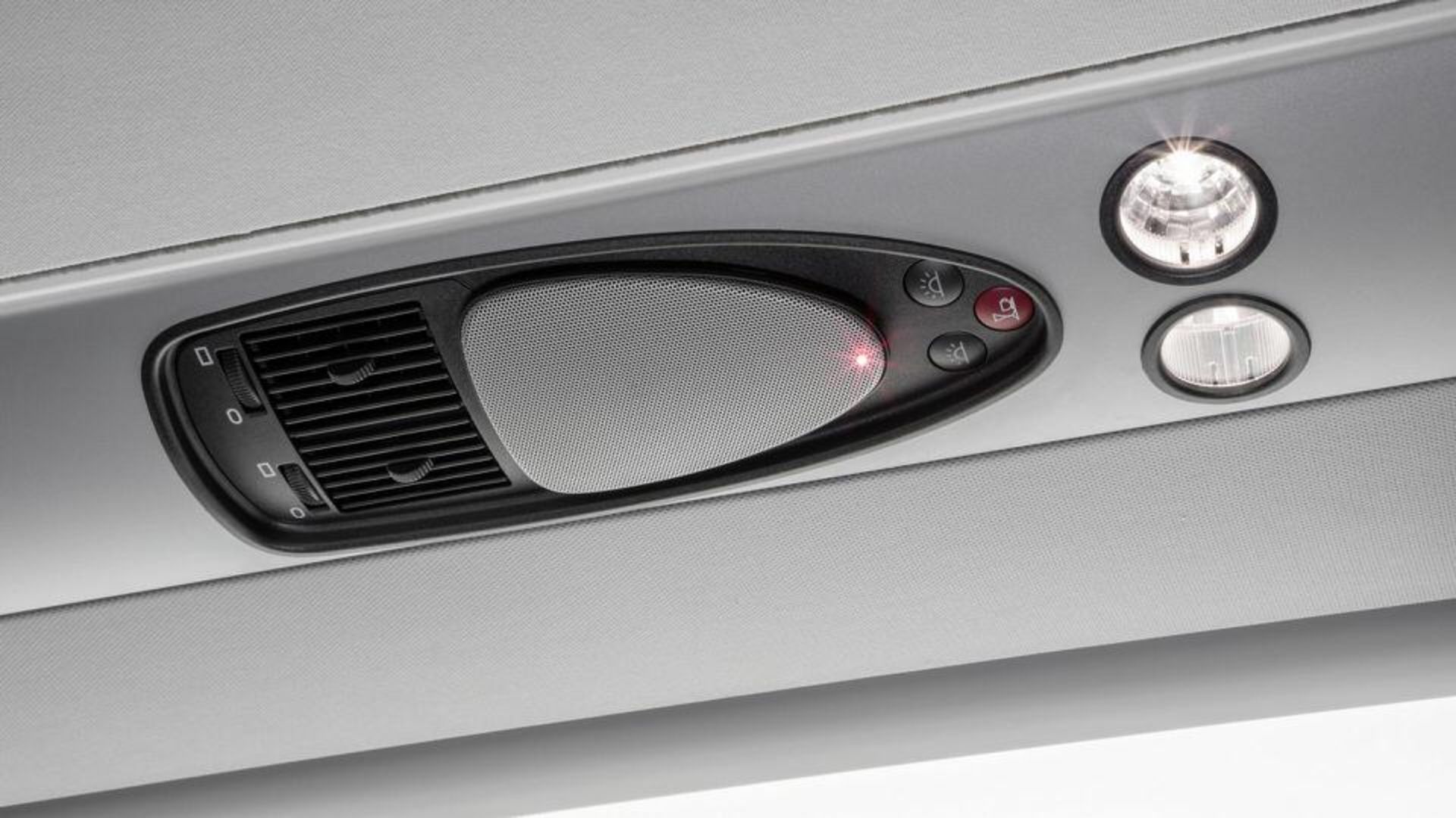 اتوبوس دوطبقه سترا