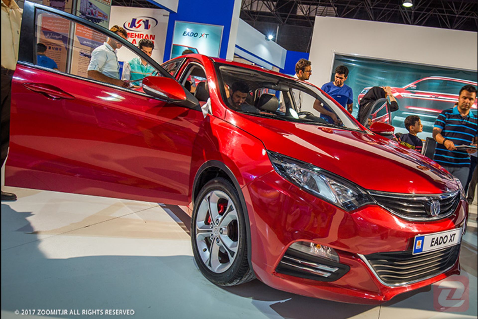 نمایشگاه خودروی مشهد چانگان ایدو XT