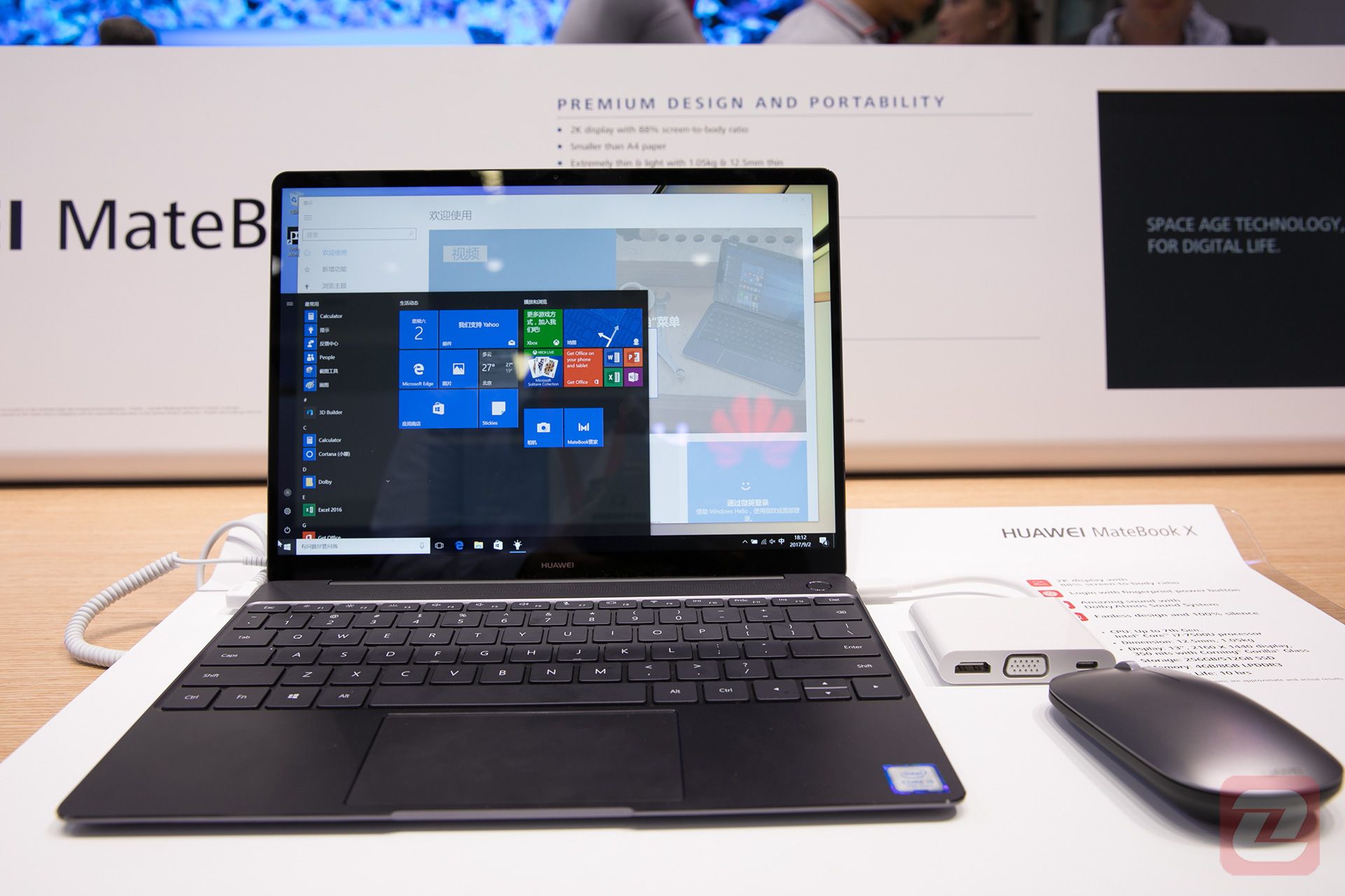 نگاه نزدیک میت بوک ایکس /MateBook X hands-On