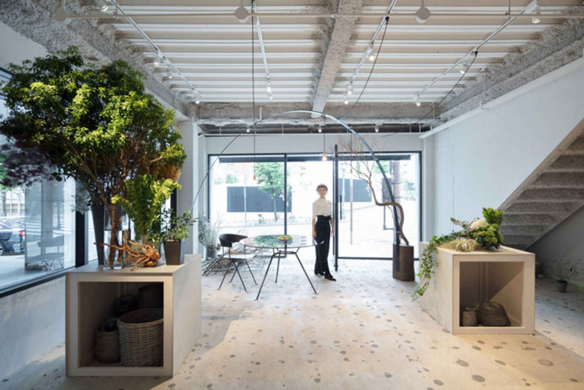 دکوراسیون داخلی گل‌فروشی