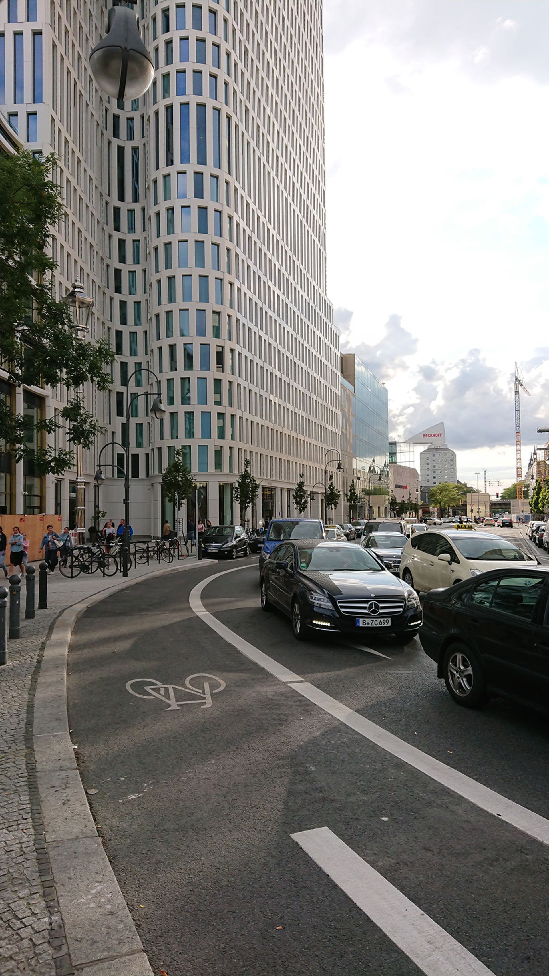 نمونه عکس دوربین سونی اکسپریا ایکس زد وان