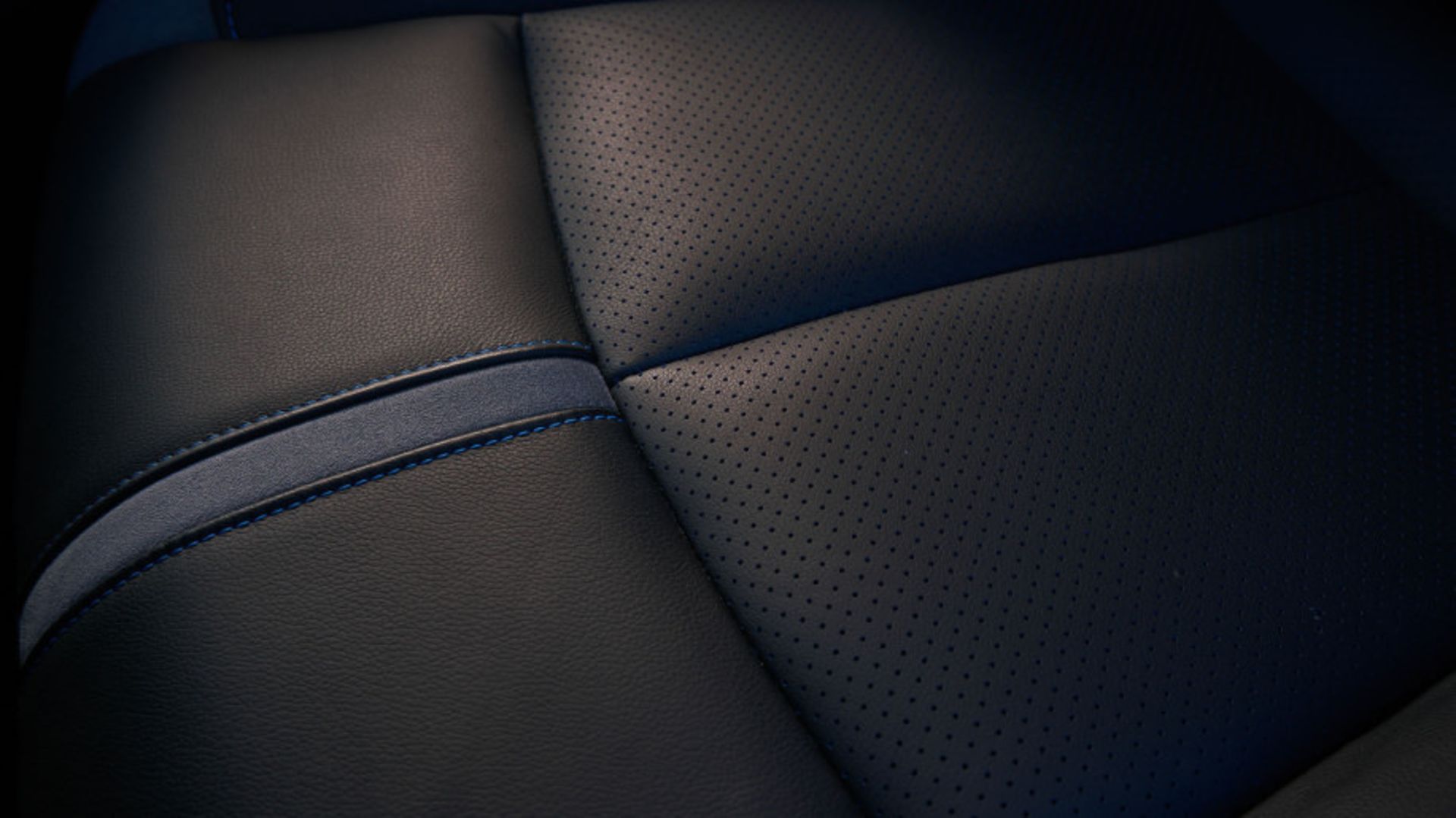 نیسان لیف 2018