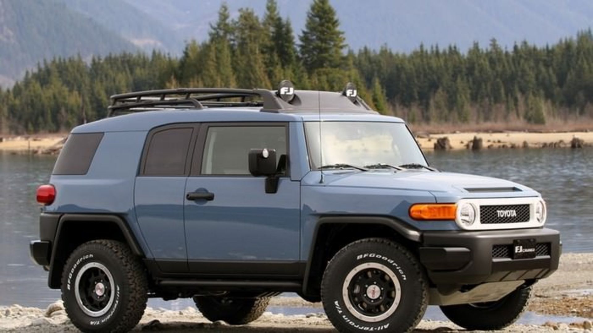 تویوتا FJ کروز