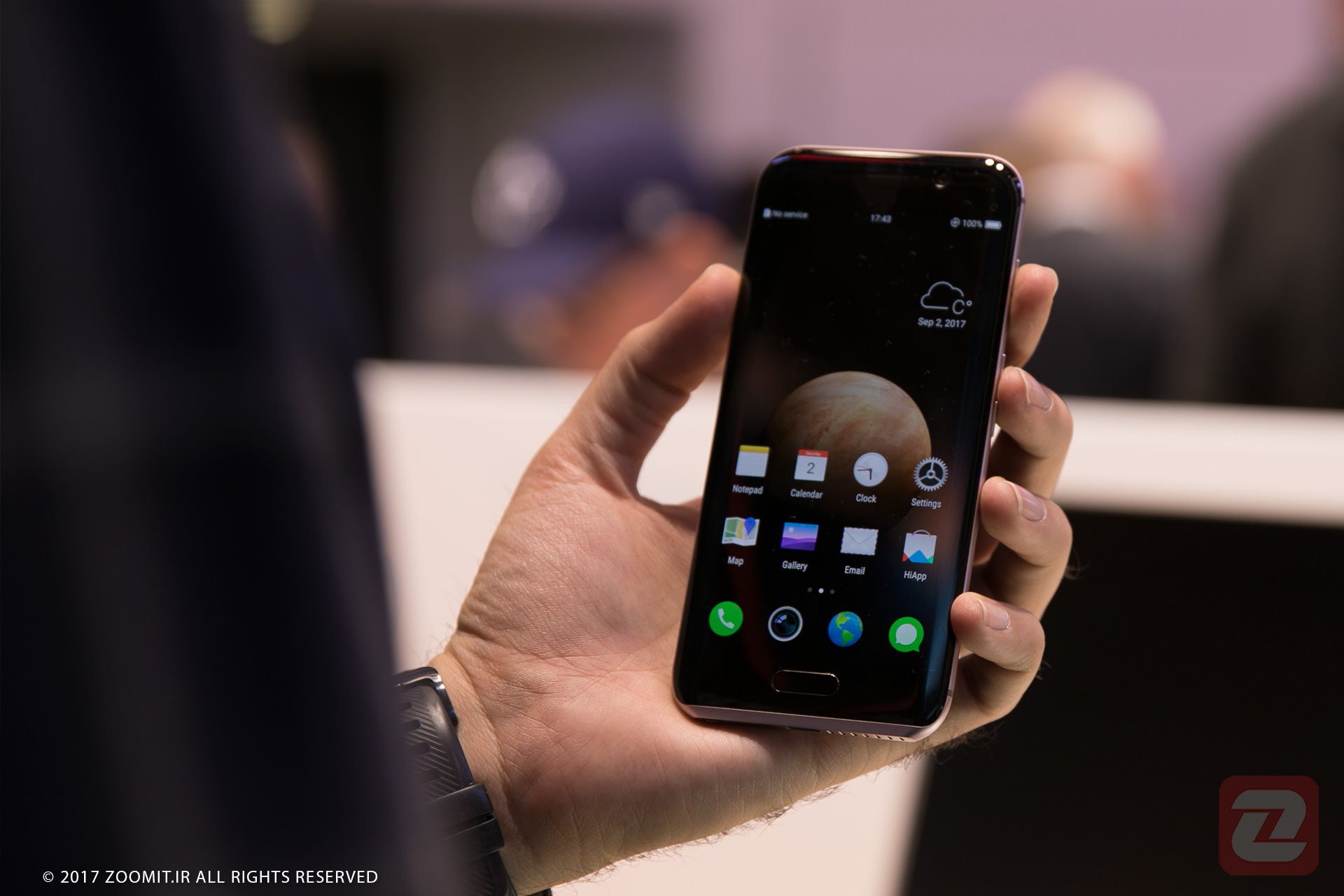 گوشی آنر مجیک 2 / Honor Magic 2 در دست کاربر