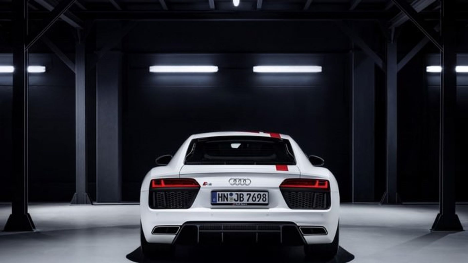 آئودی R8 V10 RWS