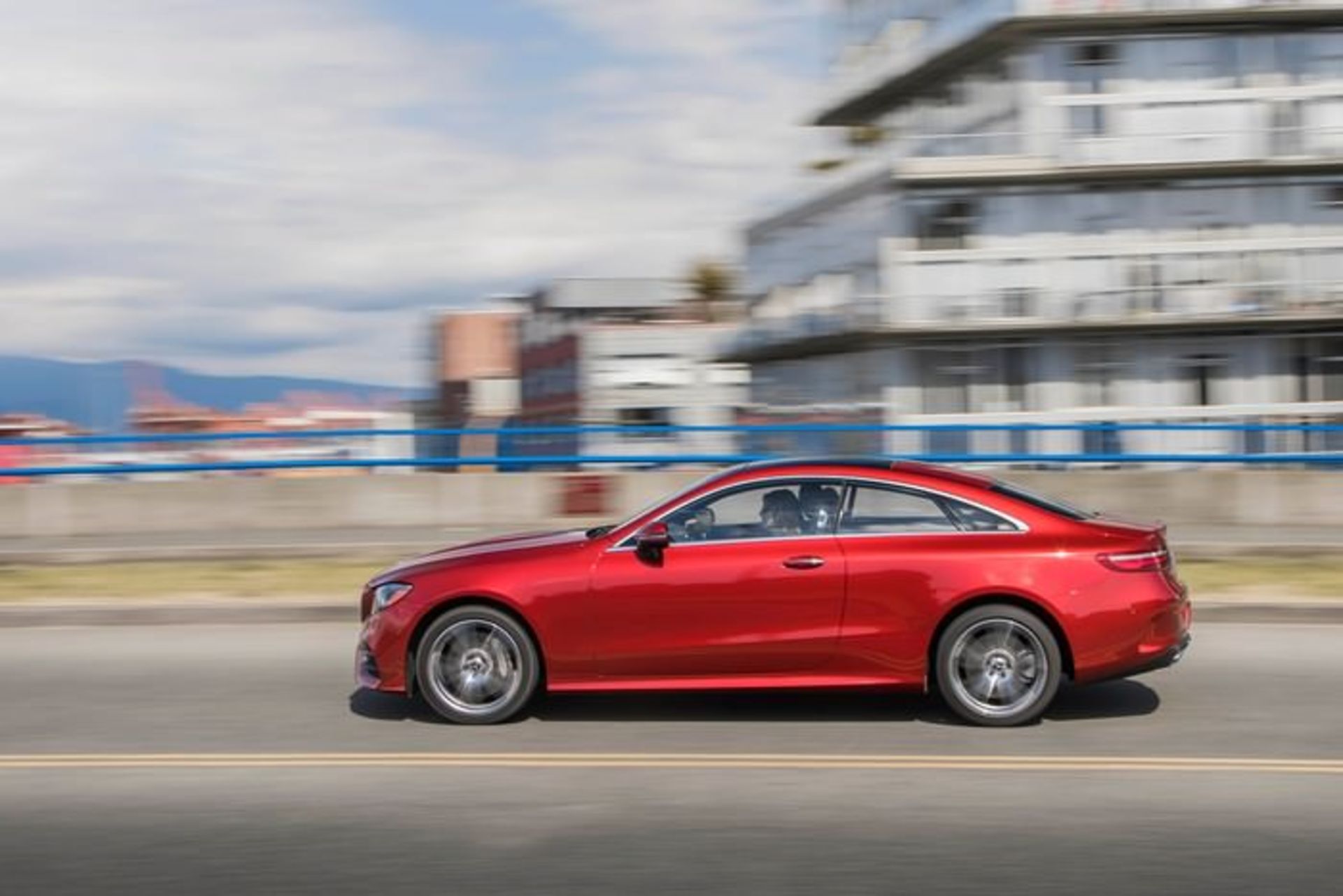 مرسدس بنز E400 4Matic