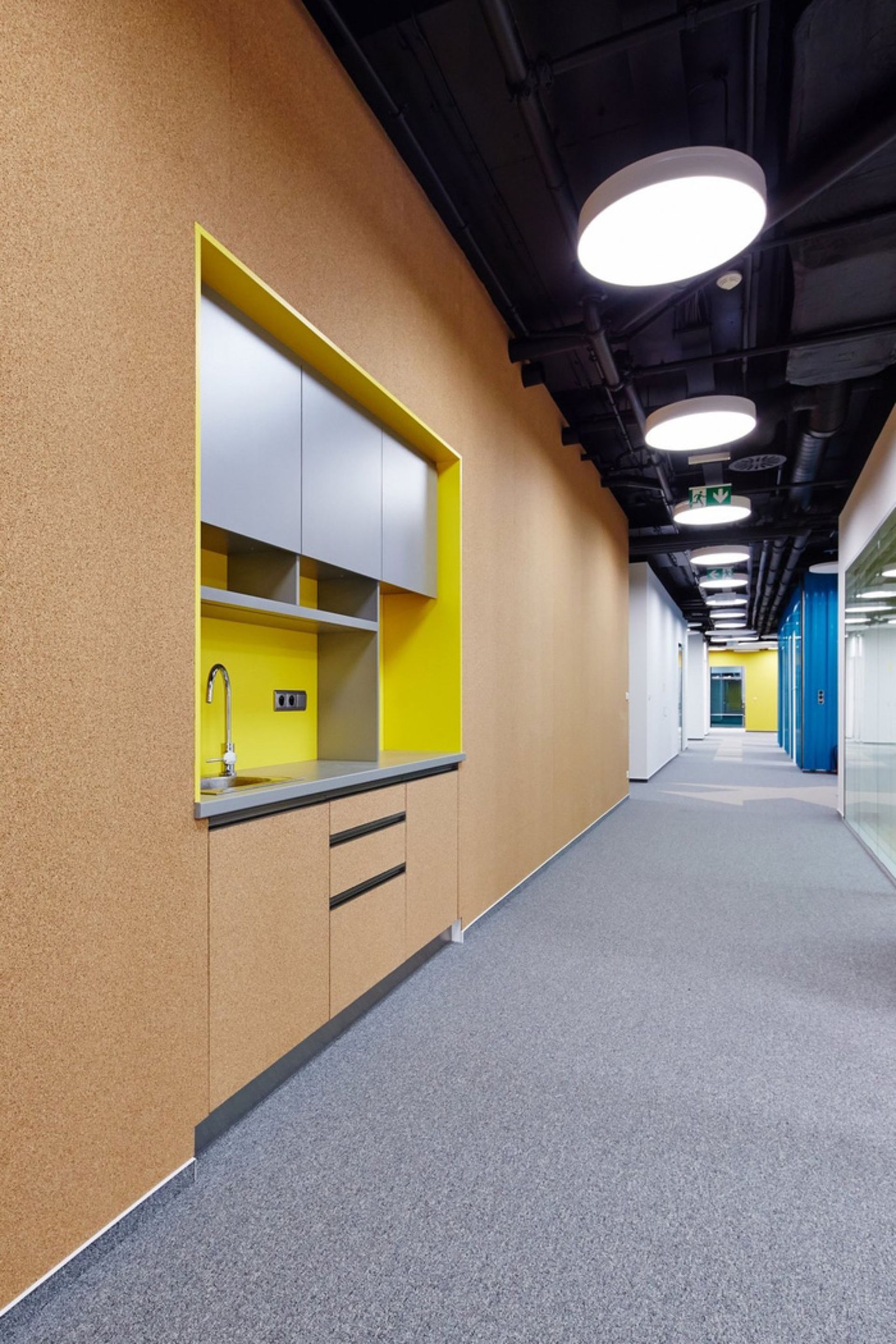 طراحی دفترکار کیوی