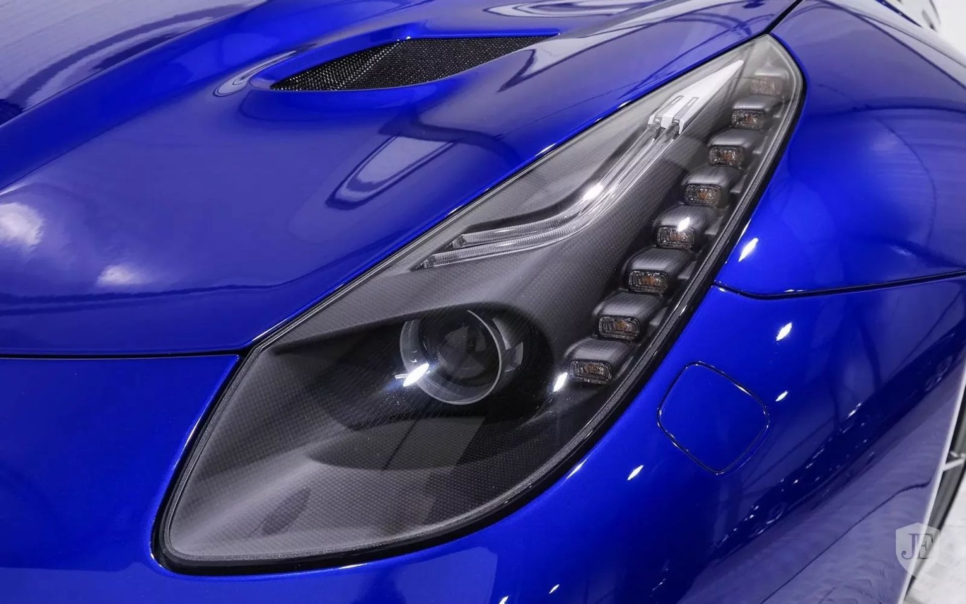 فراری F12 Tdf
