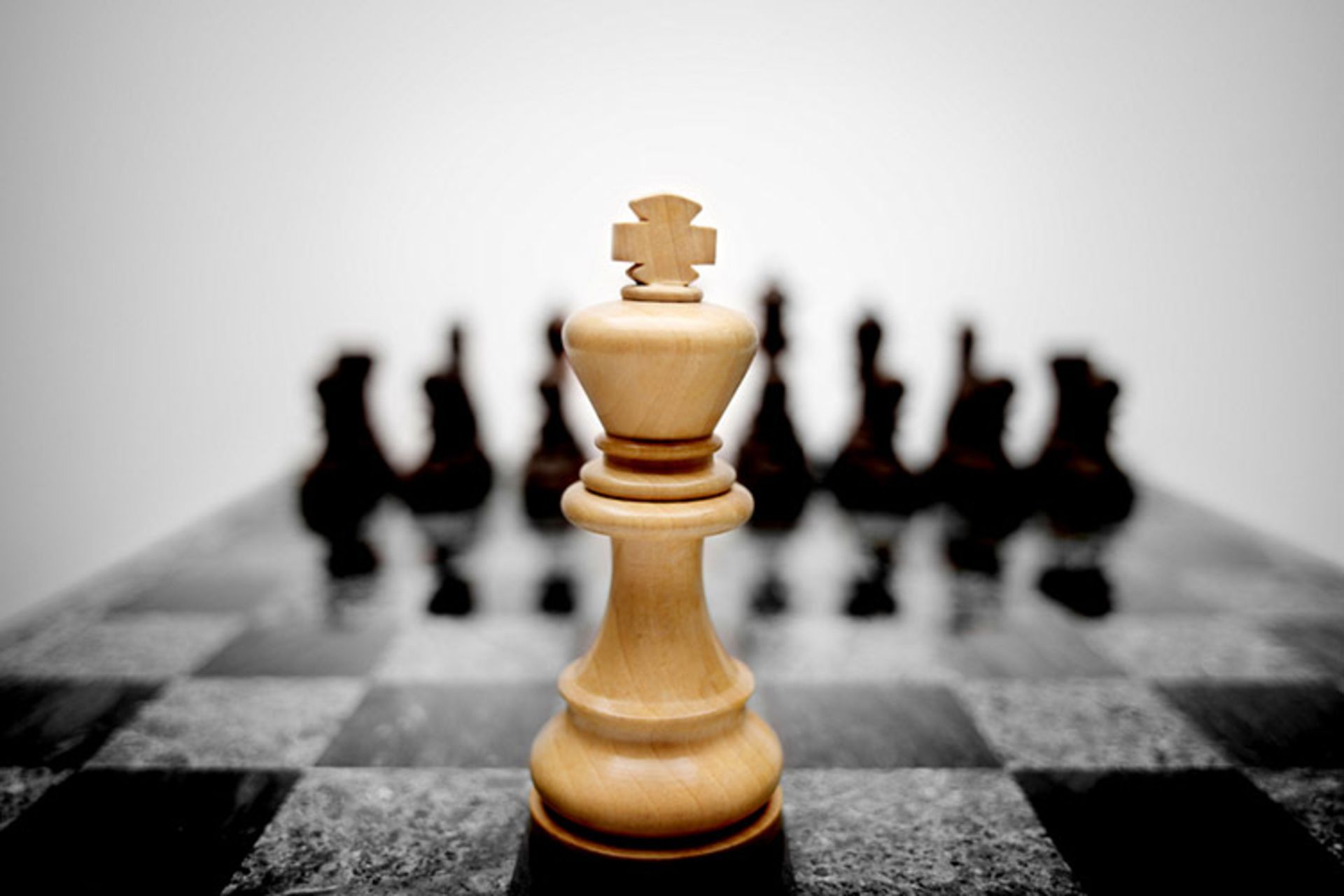 مقابله با کارمندان