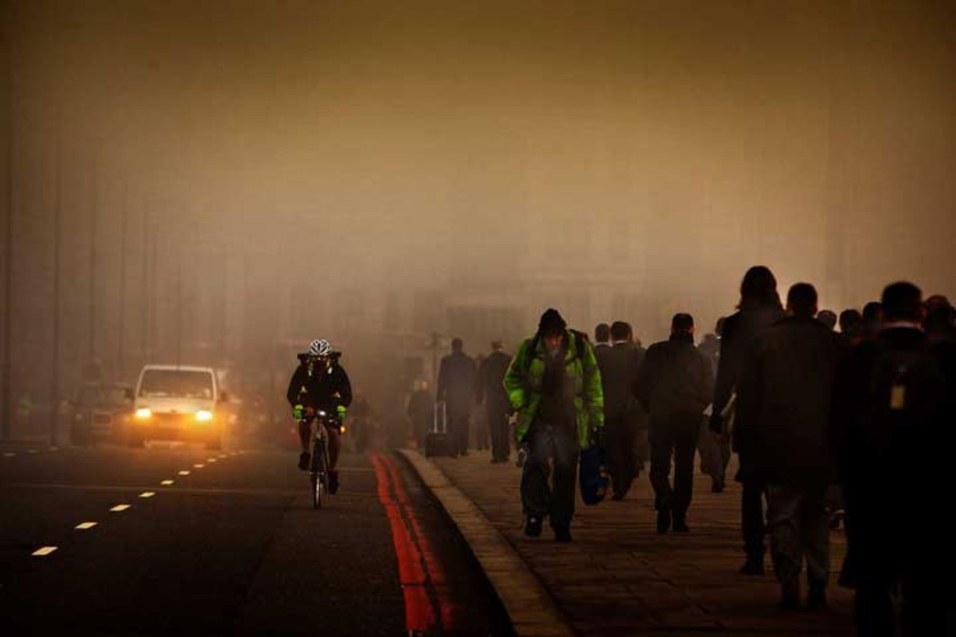 مرجع متخصصين ايران آلودگي هوا در لندن