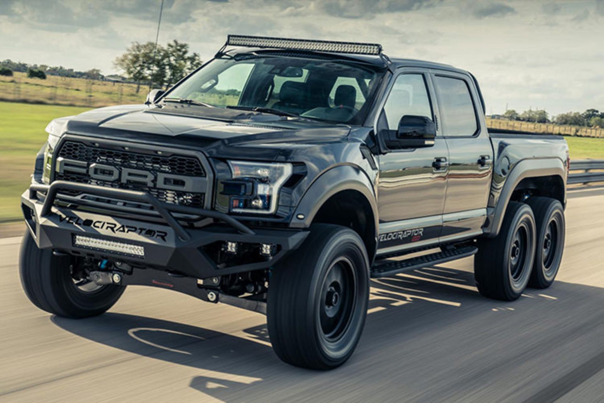 هنسی ولوسی رپتور / Hennessey VelociRaptor