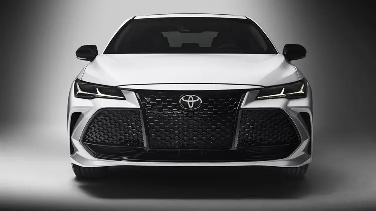 TOYOTA AVALON 2019