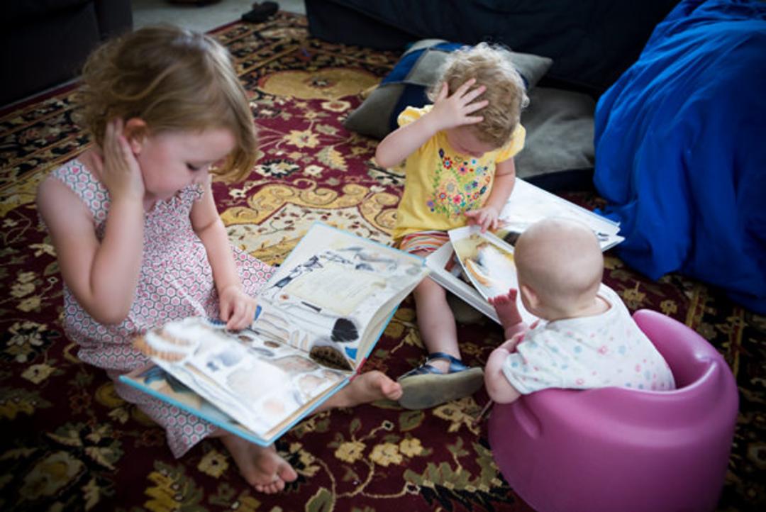read book to kids