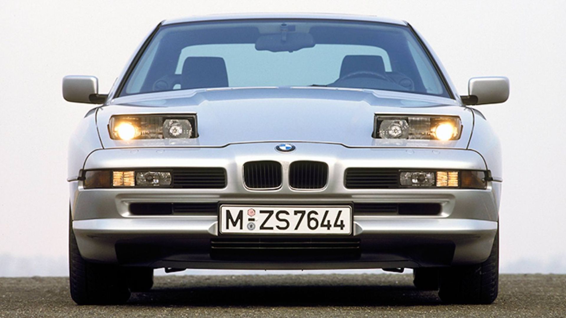 BMW 8 Series / بی ام و سری 8