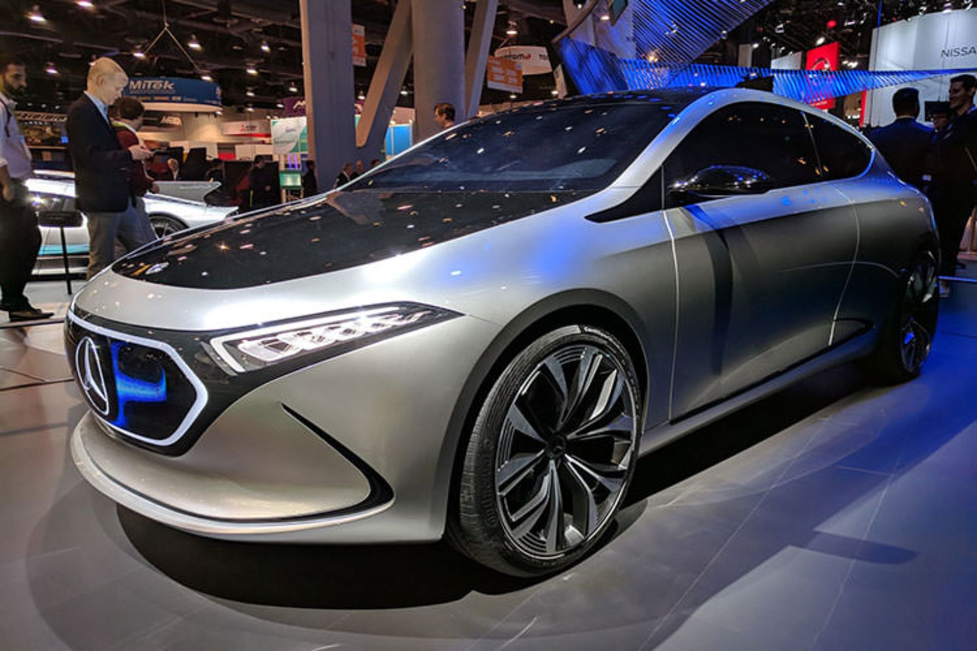 mercedes EQA / مرسدس بنز