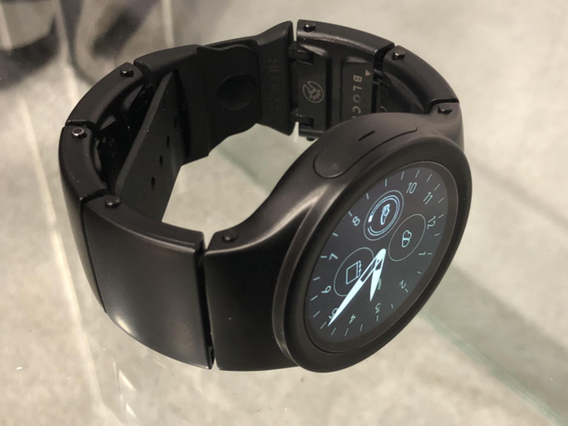 ساعت هوشمند ماژولار بلاکس