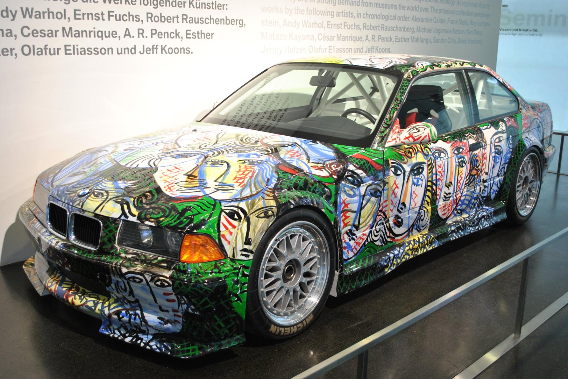 BMW 8 Series / بی ام و سری 8