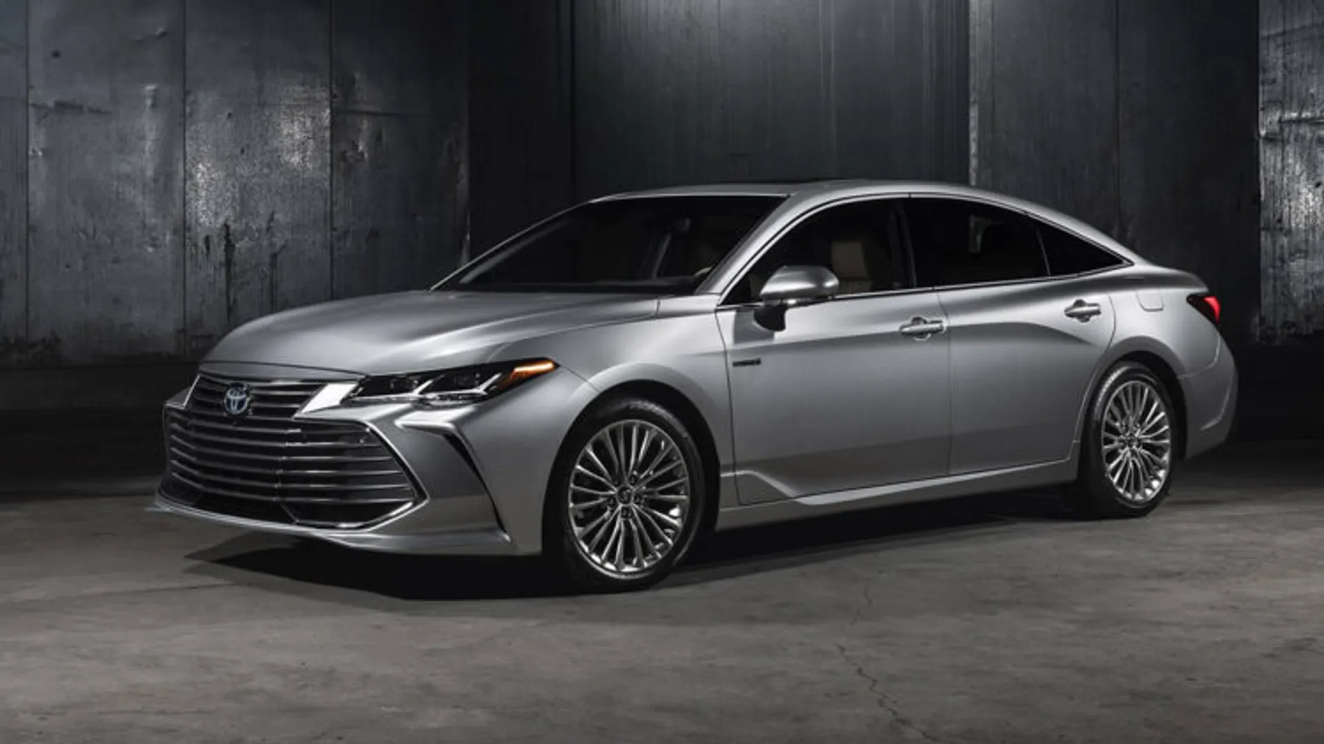 TOYOTA AVALON 2019