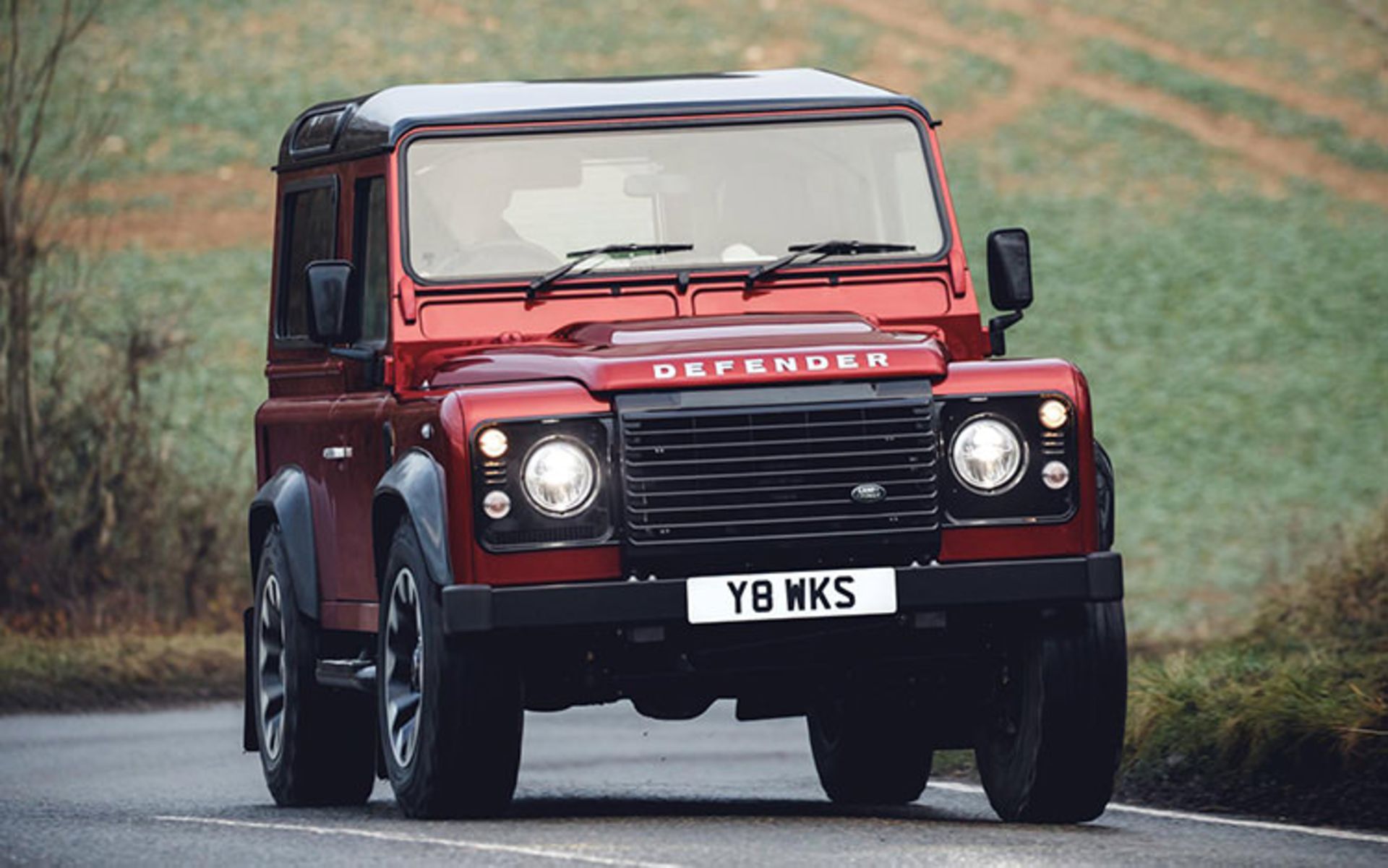 Land Rover Defender Works V8 / لندرور دینفدر