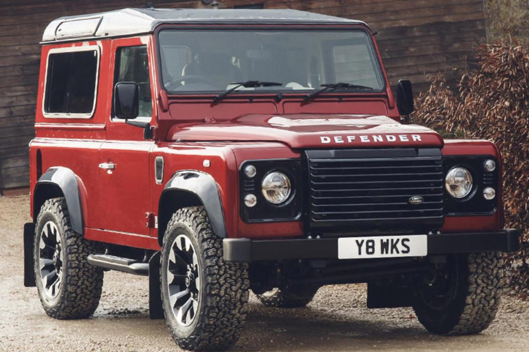 Land Rover Defender Works V8 / لندرور دینفدر