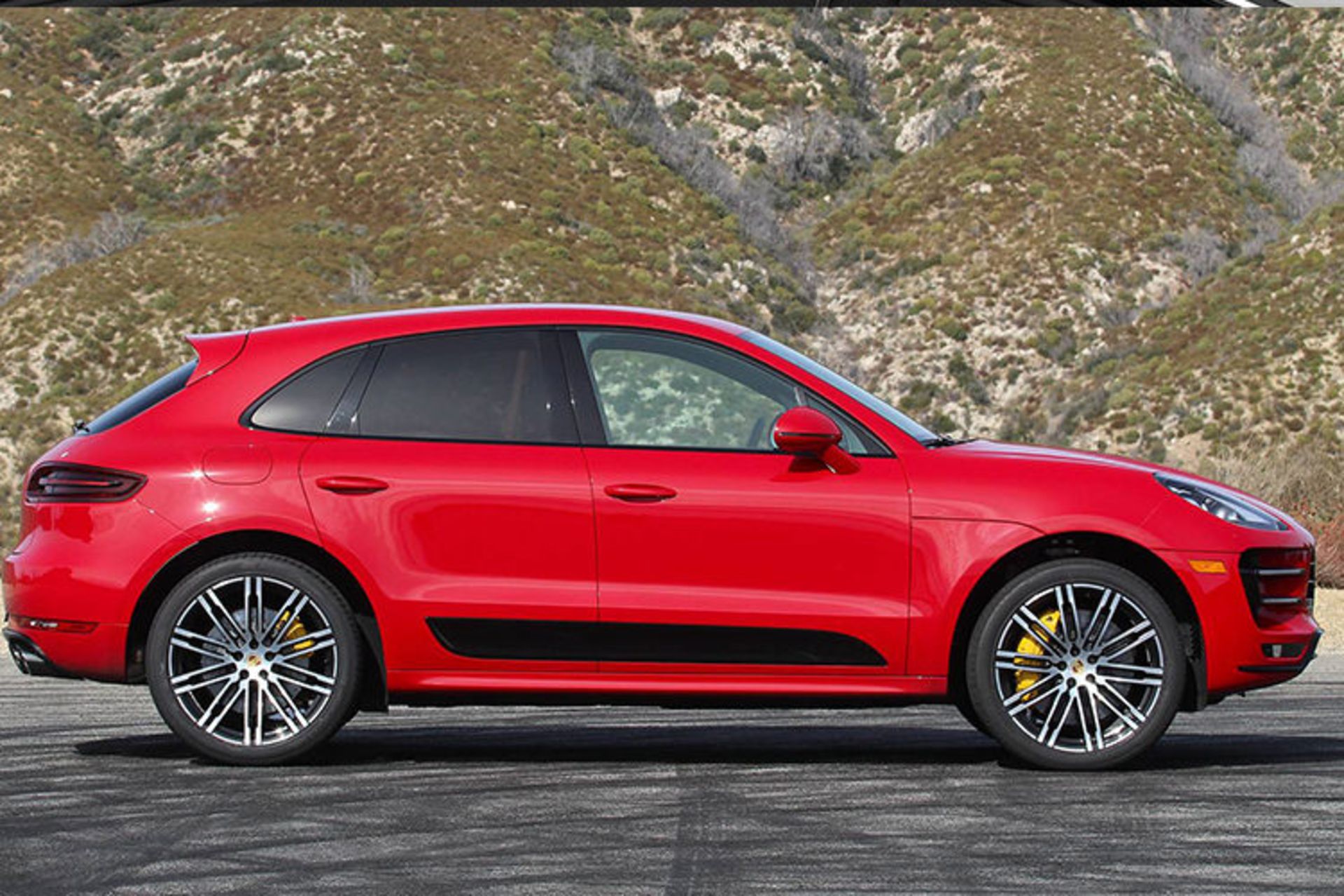 پورشه ماکان توربو / Porsche Macan Turbo 2018